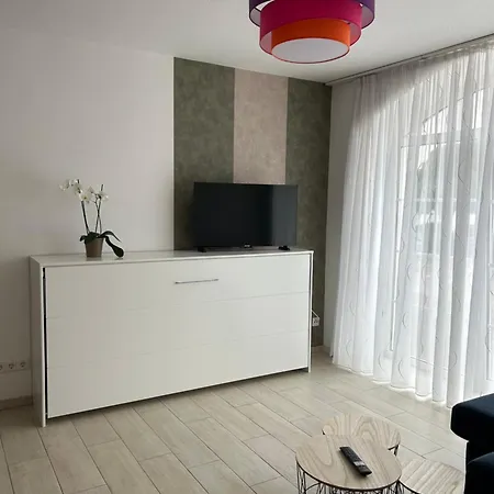Apartment 06